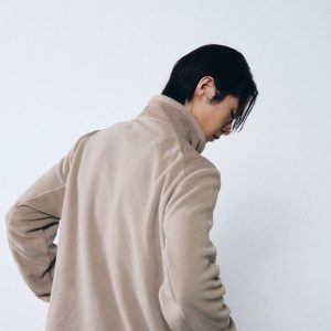 Áo khoác giữ ấm Humtto lông cừu mềm mại Sherpa Nam (Màu be)-10