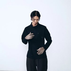 Áo thun nam Humtto dài tay có khóa kéo nửa kín đen-11