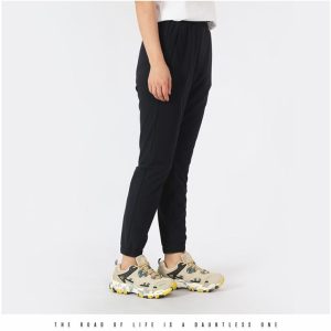Quần dài Jogger Unisex Humtto 25K992AB co giãn thể thao mỏng thon gọn mát mau khô-17