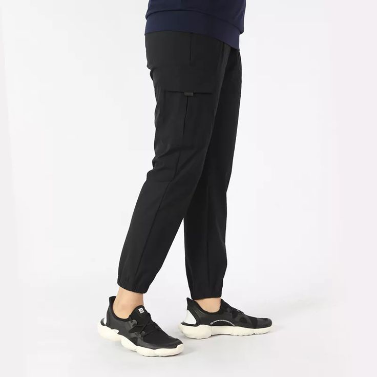Quần dài nhiều túi Jogger Humtto 25Q802A co giãn thời trang nam mát gọn khô mau-2 Quần dài nhiều túi Jogger Humtto 25Q802A co giãn thời trang nam mát gọn khô mau-2